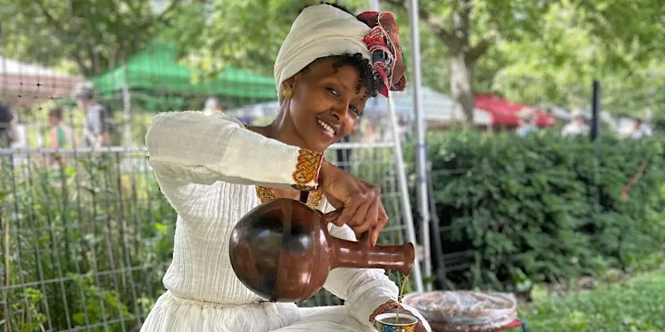 BNLC & Postpartum Travel Nurse Hosts: Boon Ceremony & Paint Night